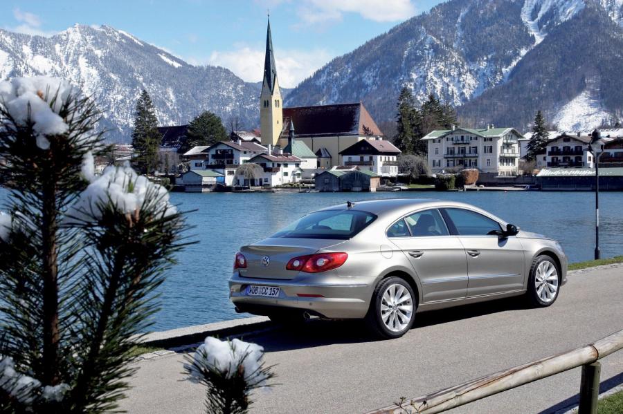  Volkswagen Passat CC 2008 года  (фото 8 из 121)
